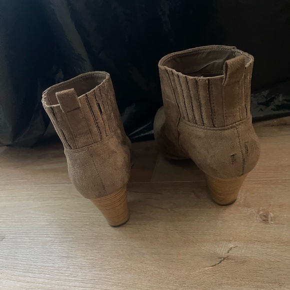 Booties - Picture 3 of 4